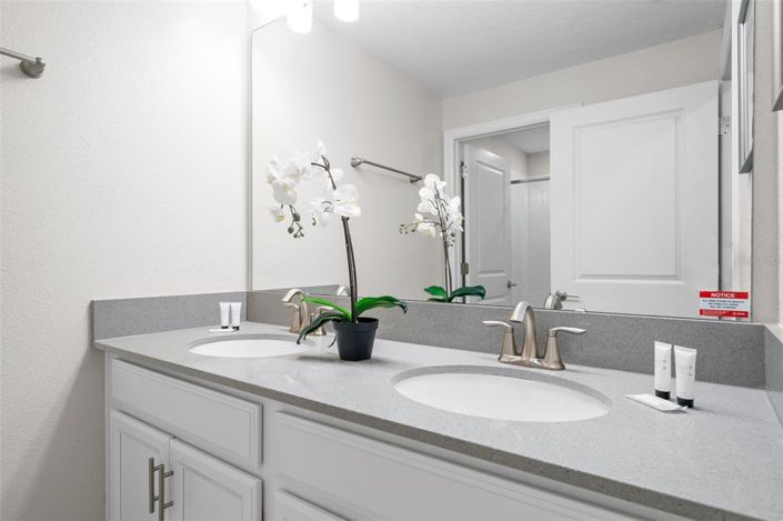 Image No.23-4 Bed Townhouse for sale