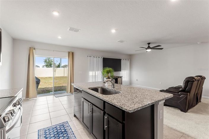 Image No.10-3 Bed House for sale