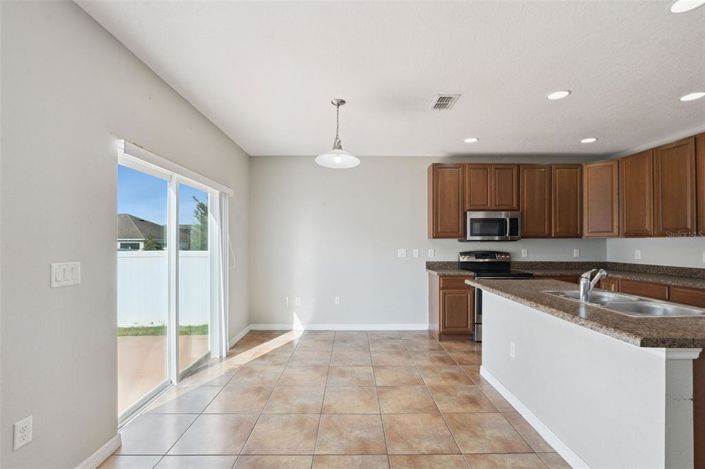 Image No.12-3 Bed House for sale