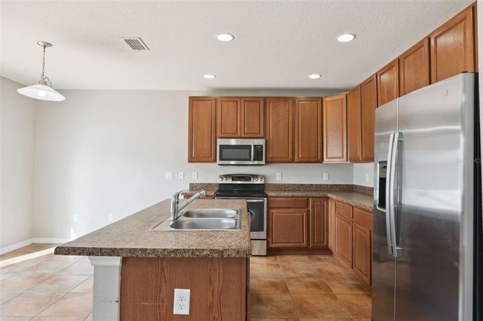 Image No.7-3 Bed House for sale