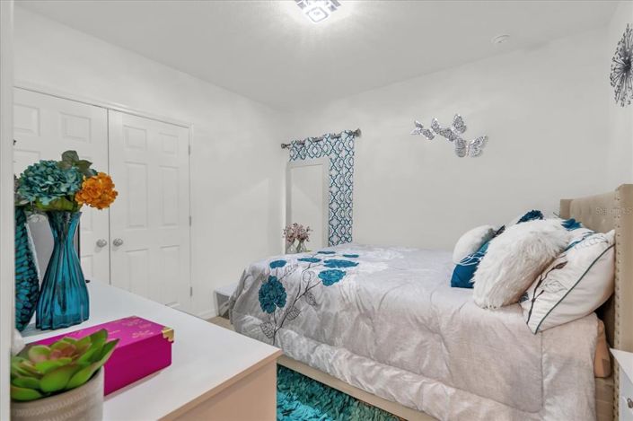 Image No.10-4 Bed House for sale