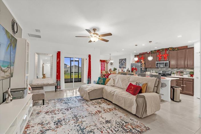 Image No.12-4 Bed House for sale