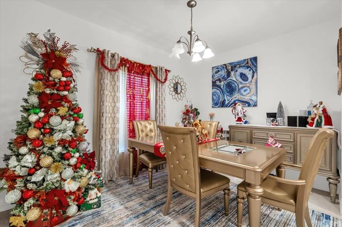 Image No.18-4 Bed House for sale