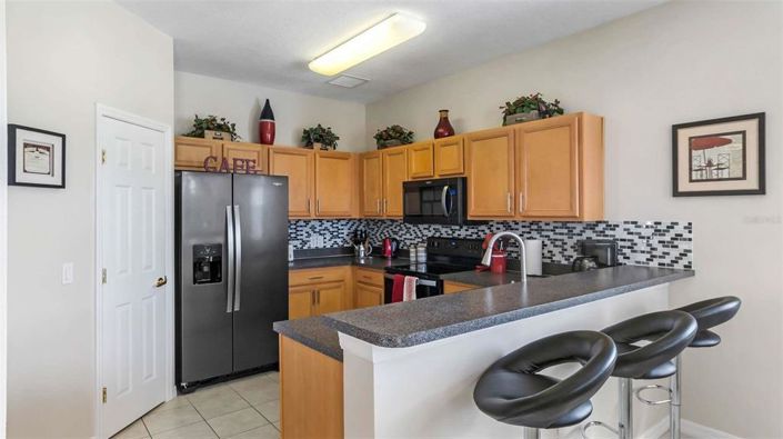 Image No.16-5 Bed House for sale