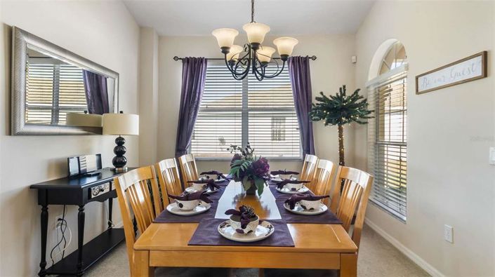 Image No.8-5 Bed House for sale