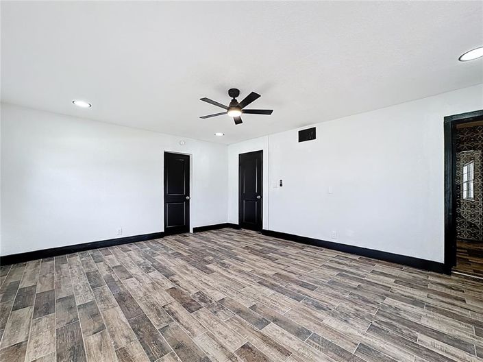 Image No.36-5 Bed House for sale