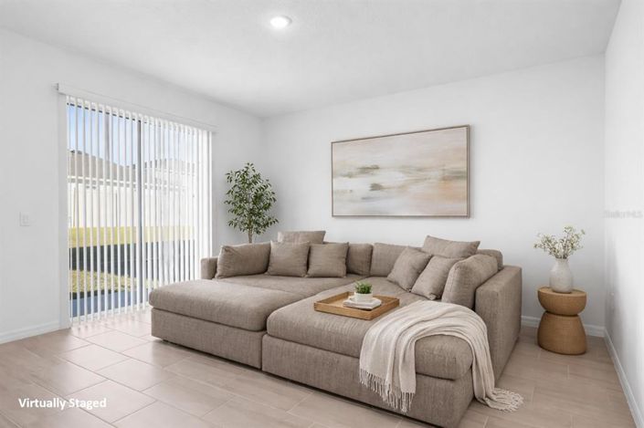 Image No.10-3 Bed House for sale