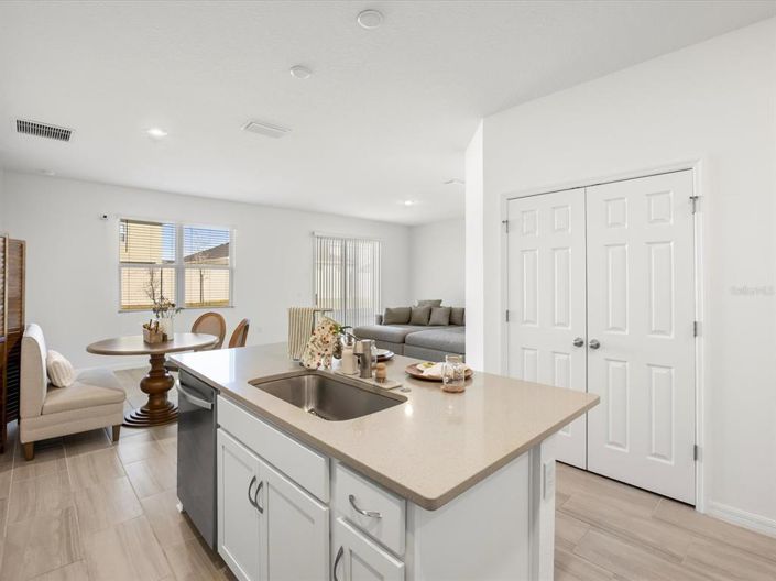 Image No.12-3 Bed House for sale