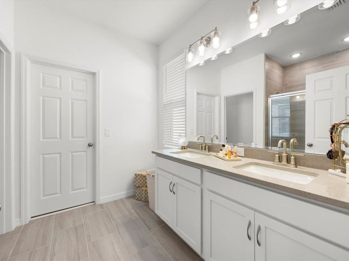 Image No.24-3 Bed House for sale