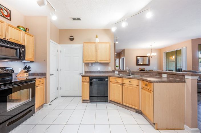 Image No.8-3 Bed Apartment for sale