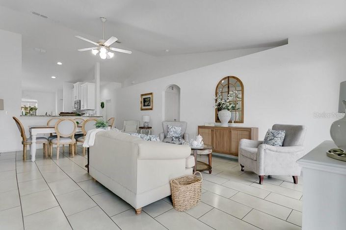 Image No.11-4 Bed House for sale