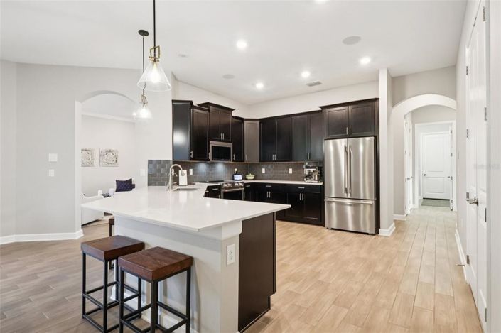 Image No.17-4 Bed House for sale