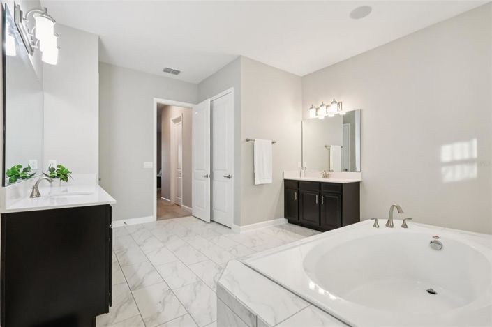 Image No.27-4 Bed House for sale