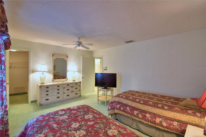 Image No.40-2 Bed House for sale