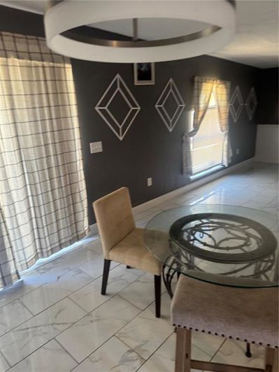 Image No.3-Maison de 4 chambres à vendre à Saint John