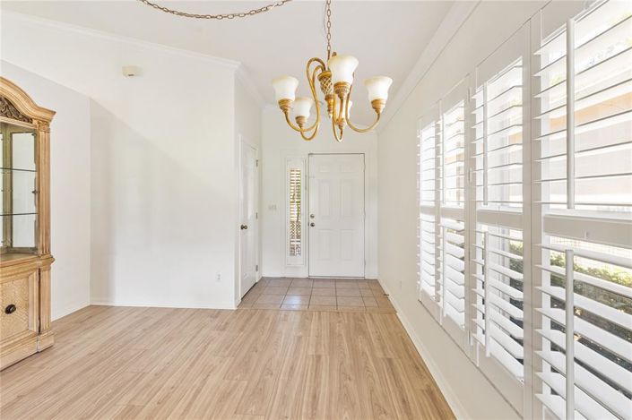 Image No.19-3 Bed House for sale