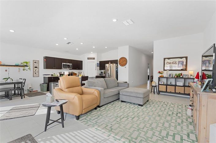 Image No.13-4 Bed House for sale