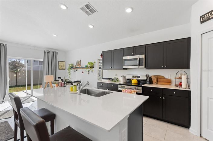 Image No.6-4 Bed House for sale