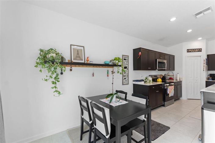 Image No.9-4 Bed House for sale