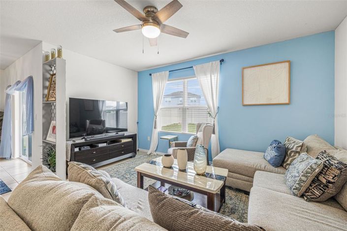 Image No.16-4 Bed House for sale