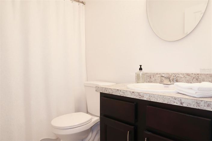 Image No.10-4 Bed House for sale