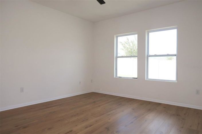 Image No.23-4 Bed House for sale