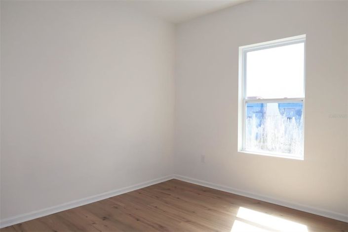 Image No.33-4 Bed House for sale