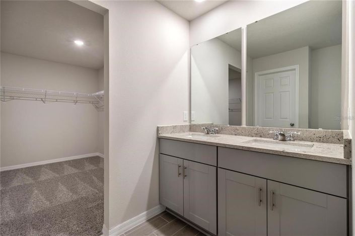 Image No.26-4 Bed House for sale