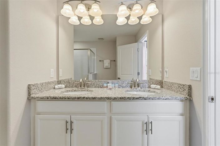 Image No.50-8 Bed House for sale