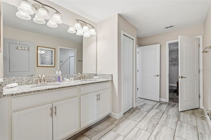 Image No.59-8 Bed House for sale