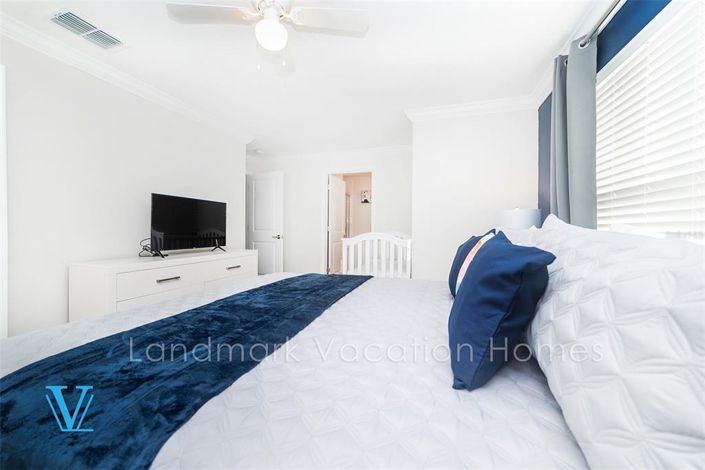 Image No.11-5 Bed Townhouse for sale