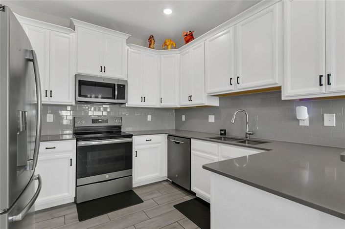 Image No.10-2 Bed Villa for sale