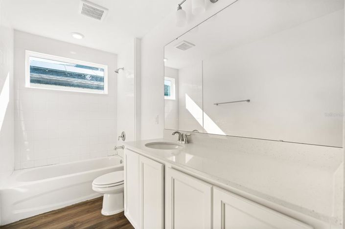 Image No.17-5 Bed House for sale