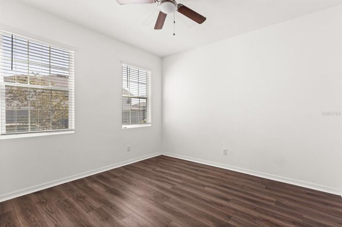 Image No.18-5 Bed House for sale