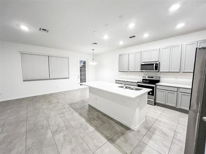 Image No.4-3 Bed Townhouse for sale