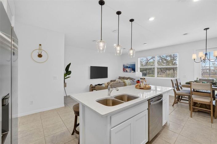 Image No.13-3 Bed Townhouse for sale