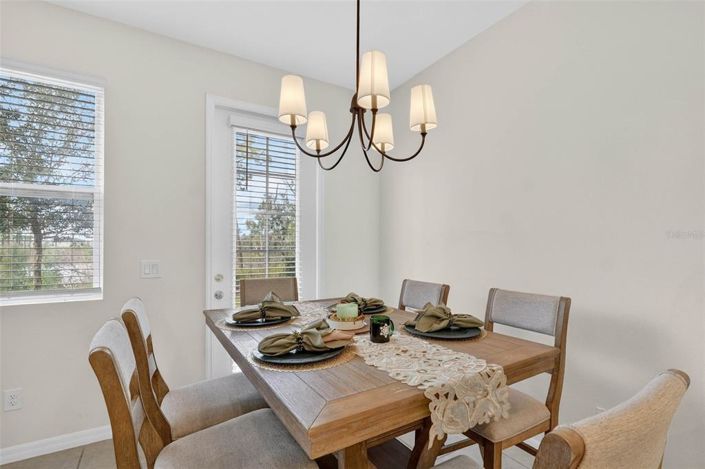 Image No.15-3 Bed Townhouse for sale