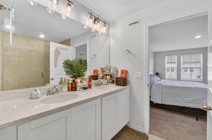 Image No.26-3 Bed Townhouse for sale