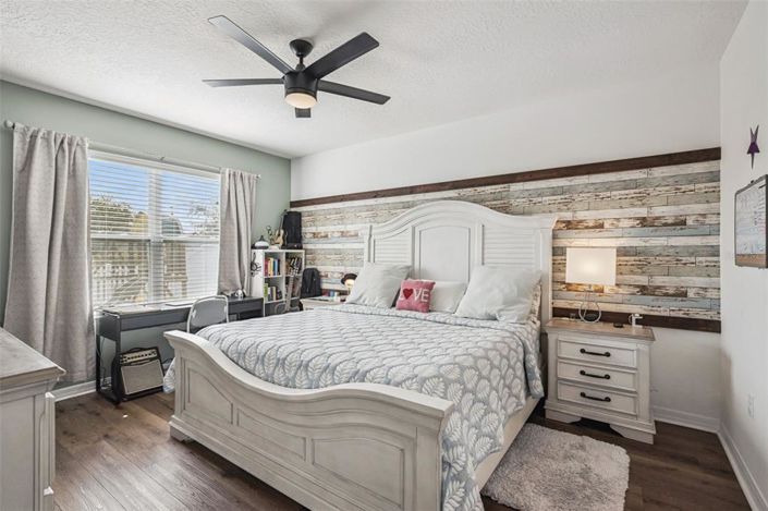 Image No.10-4 Bed House for sale