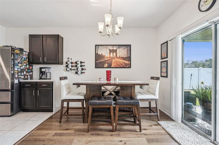 Image No.6-4 Bed House for sale