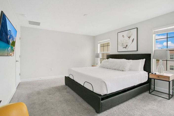 Image No.10-4 Bed Townhouse for sale