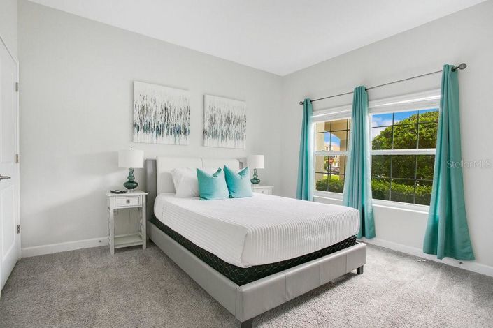 Image No.12-4 Bed Townhouse for sale