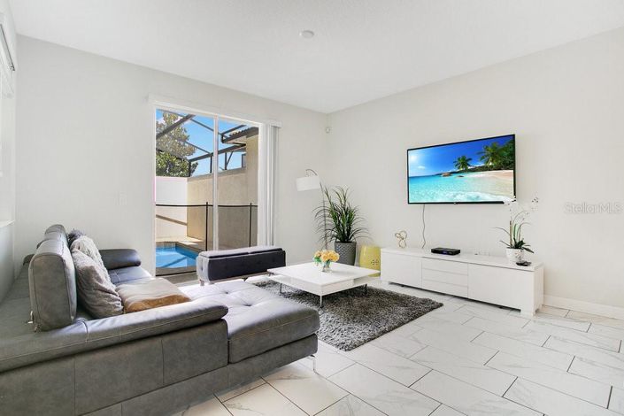 Image No.3-4 Bed Townhouse for sale