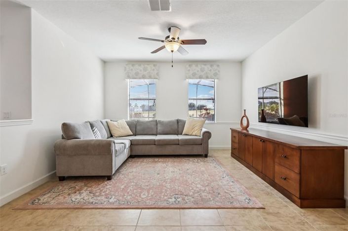 Image No.16-4 Bed House for sale