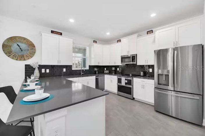 Image No.2-7 Bed House for sale