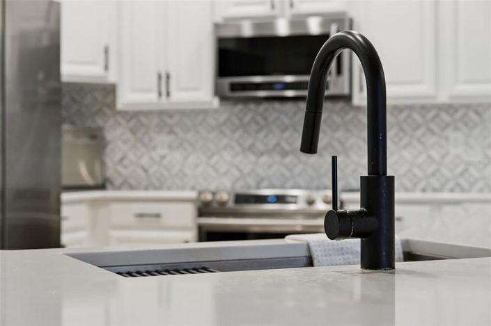 Image No.15-5 Bed House for sale