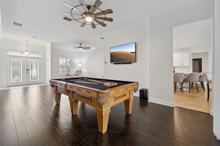 Image No.8-5 Bed House for sale