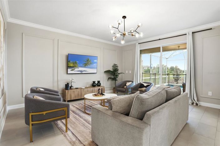 Image No.18-6 Bed House for sale