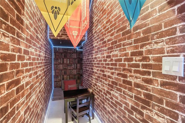 Image No.19-6 Bed House for sale