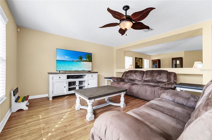 Image No.6-3 Bed House for sale